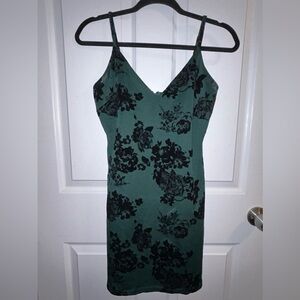 Windsor Hunter Green w/black velvet dress